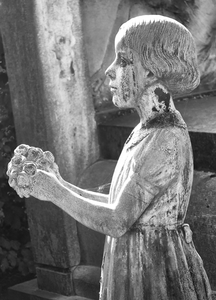 Pleureuse-001.jpg